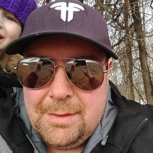 Meet your Posher, Adam